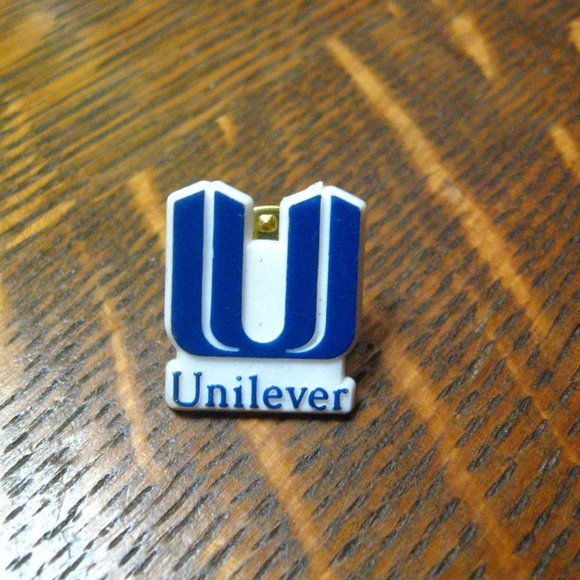 🛍 Unilever Vintage "U" Logo Company Lapel Pin - Picture 1 of 4